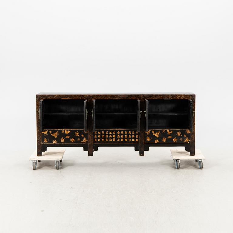 Sideboard Kina 1900-talets andra hälft.