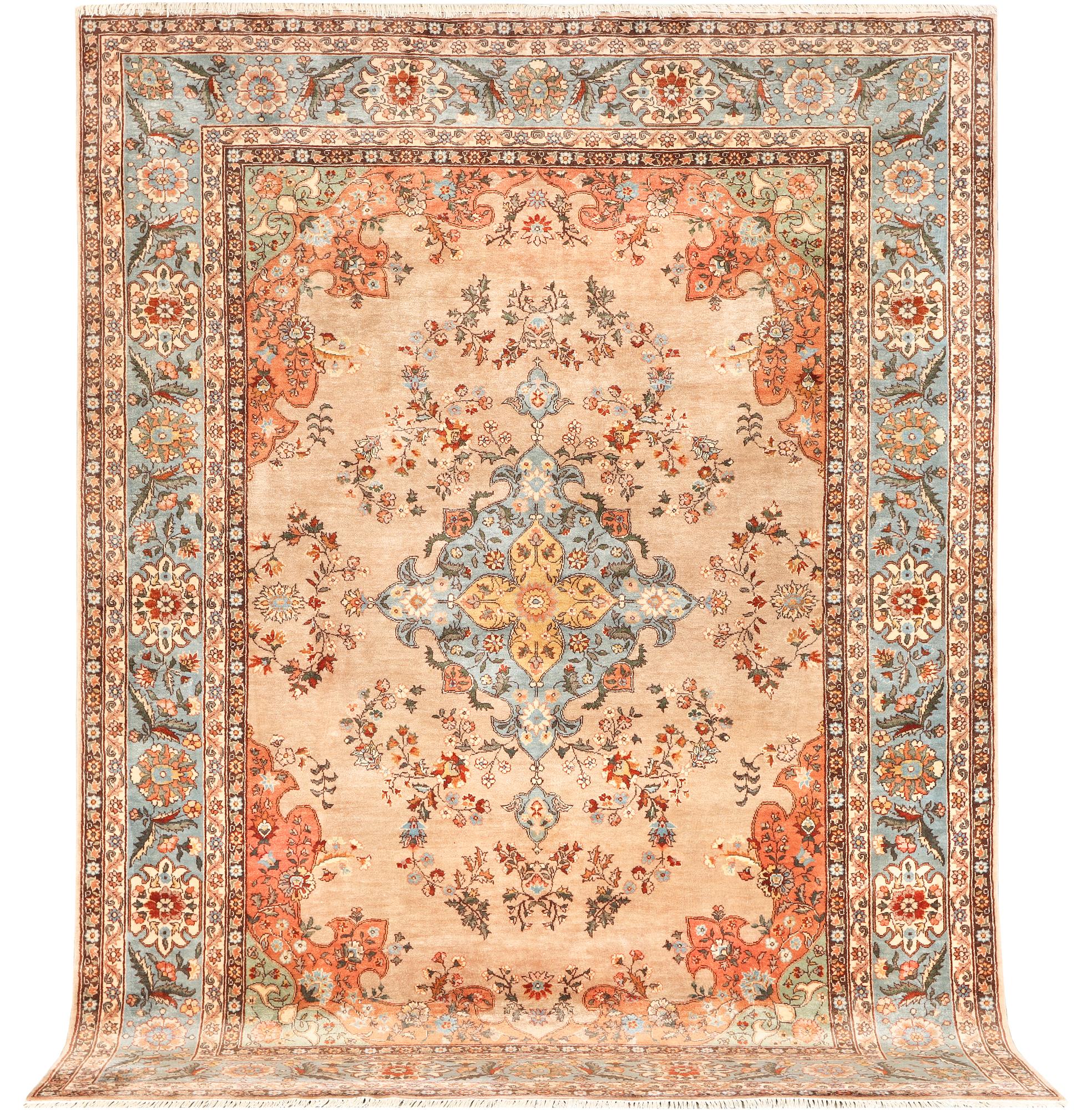 Matta, orientalisk, ca 363 x 268 cm.