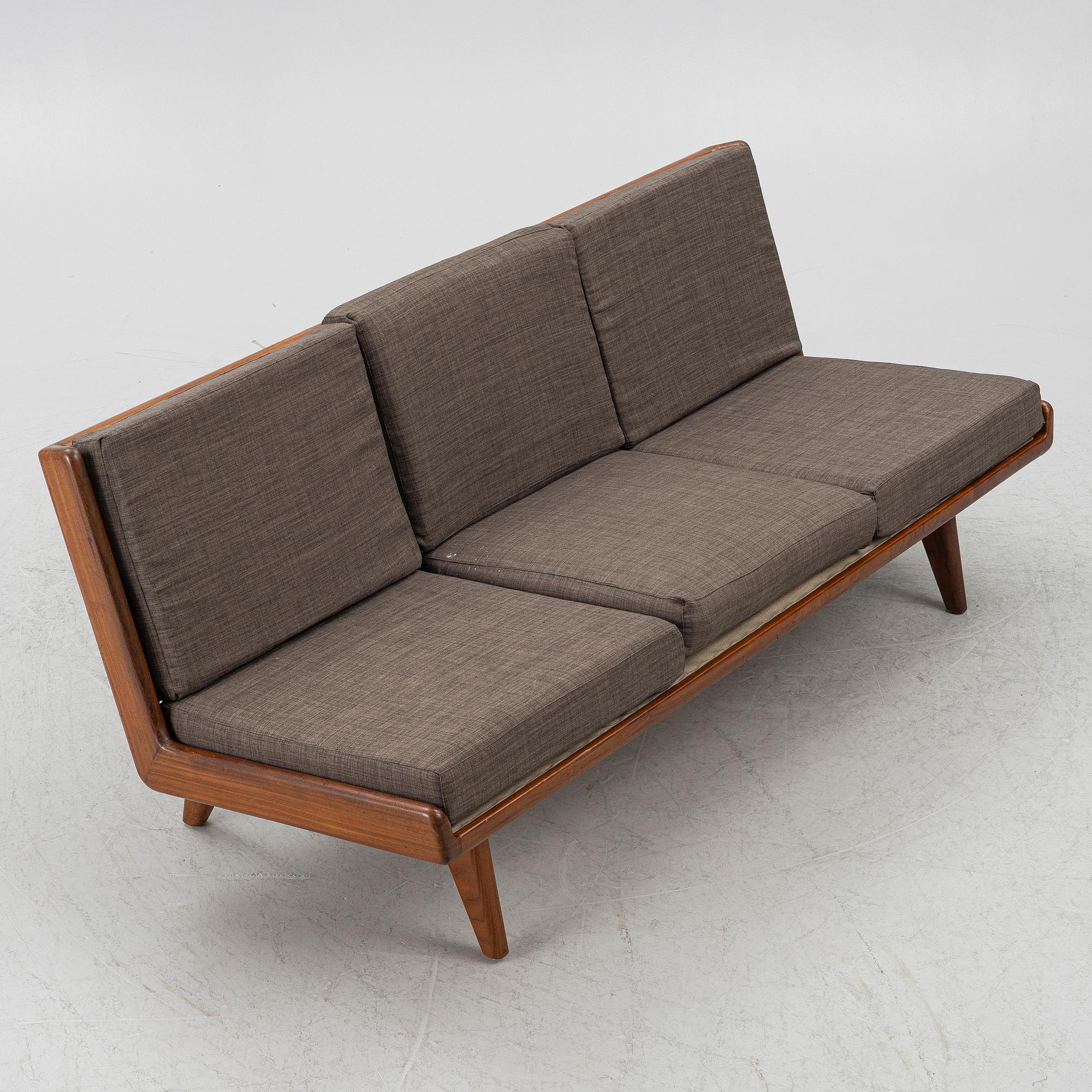 Carl Gustaf Hiort af Ornäs, sofa, "Studio", Puunveisto Oy - Träsnideri Ab, mid-20th century.