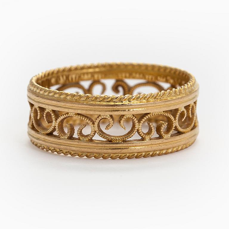 Kalevala Koru, ring, "Filigran", 18K guld, Helsingfors 1971.