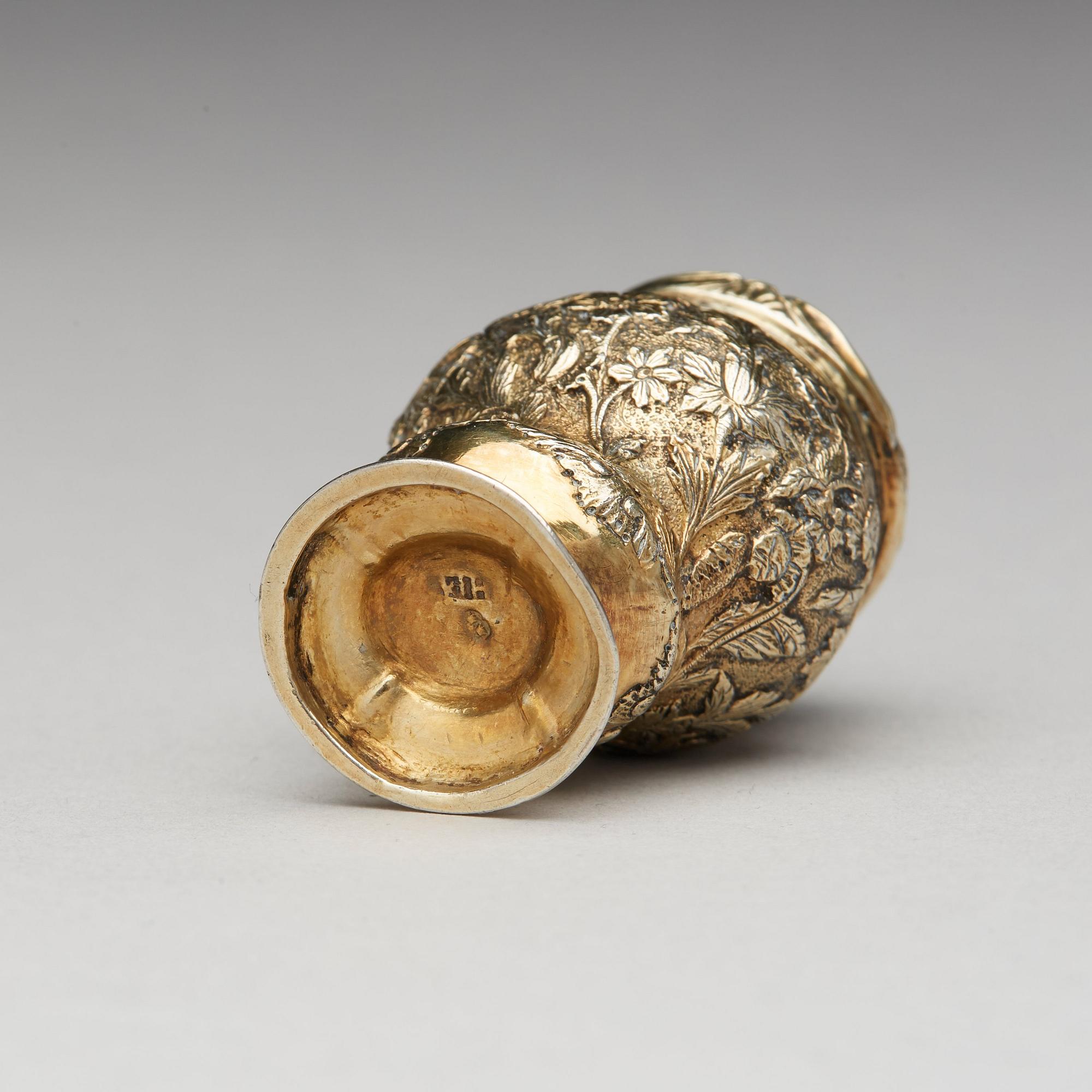 Hans Petter Vogt, luktdosa, silver, (verksam i Kristianstad 1752-1804). Rokoko.