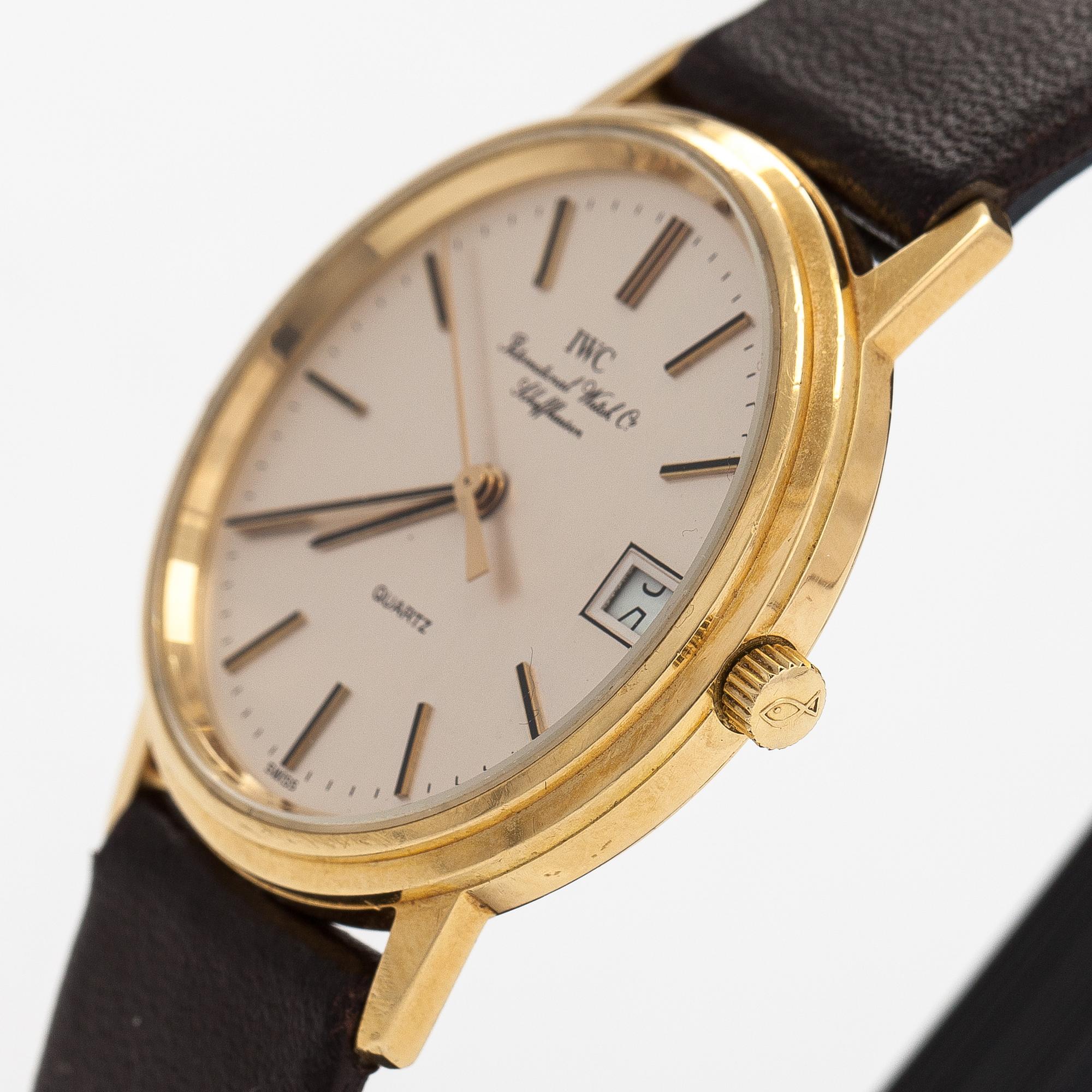 IWC International Watch Co Schaffhausen wristwatch 33 mm. Bukowskis