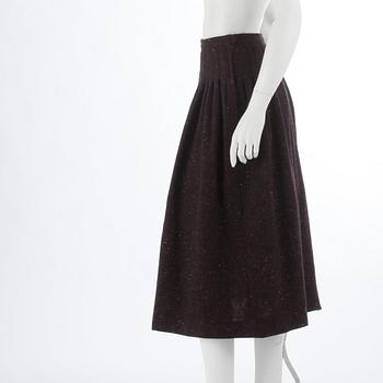 YVES SAINT LAURENT, a wool skirt, size 40.