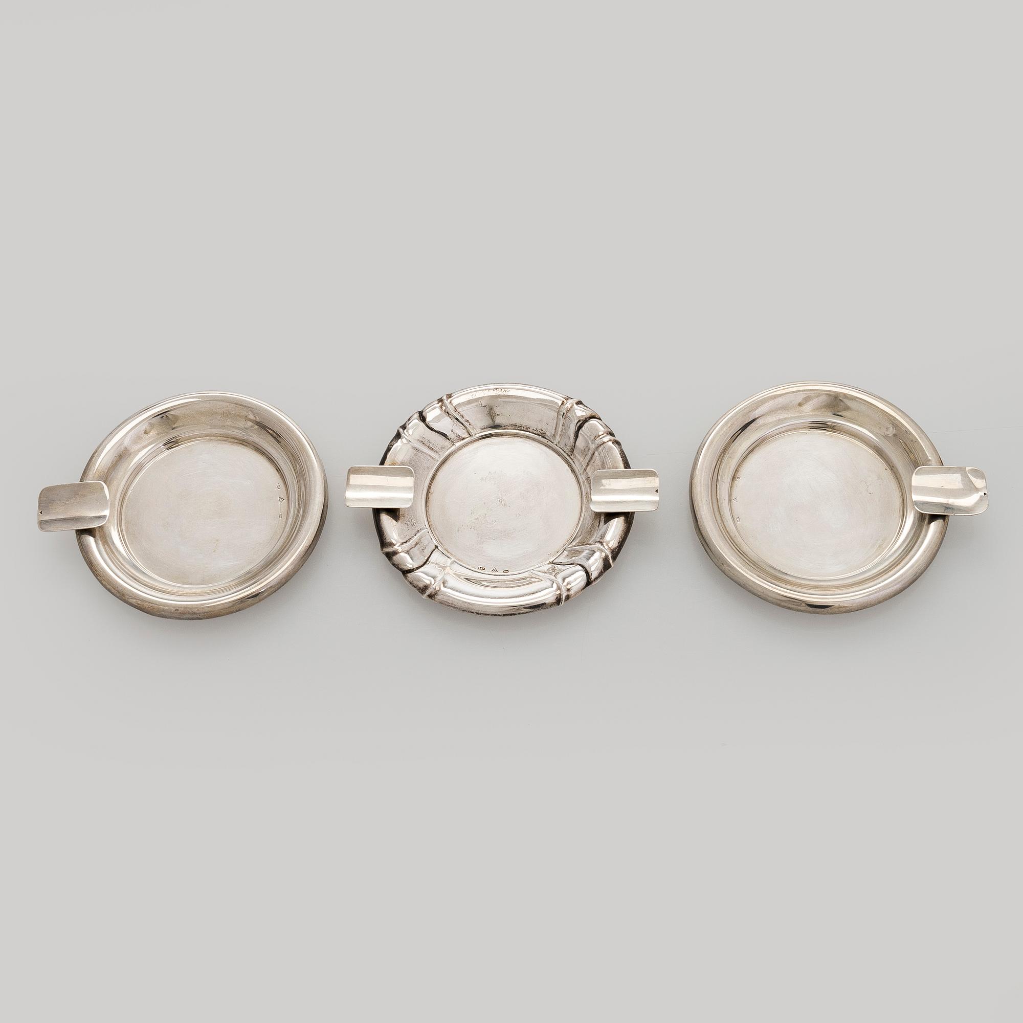 A silver cigarette case, matchbox holder and small bowl, Sandrik, as well as 3 ashtrays, Czechoslovakia 1929-1945.