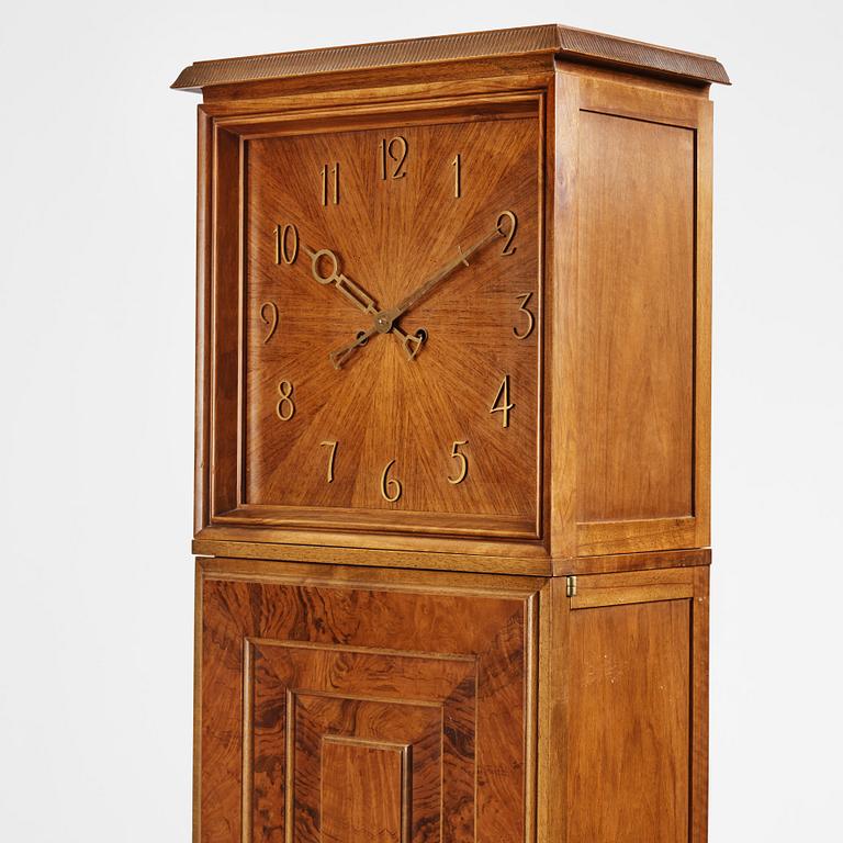 Nordiska Kompaniet, long-case clock, 1943.