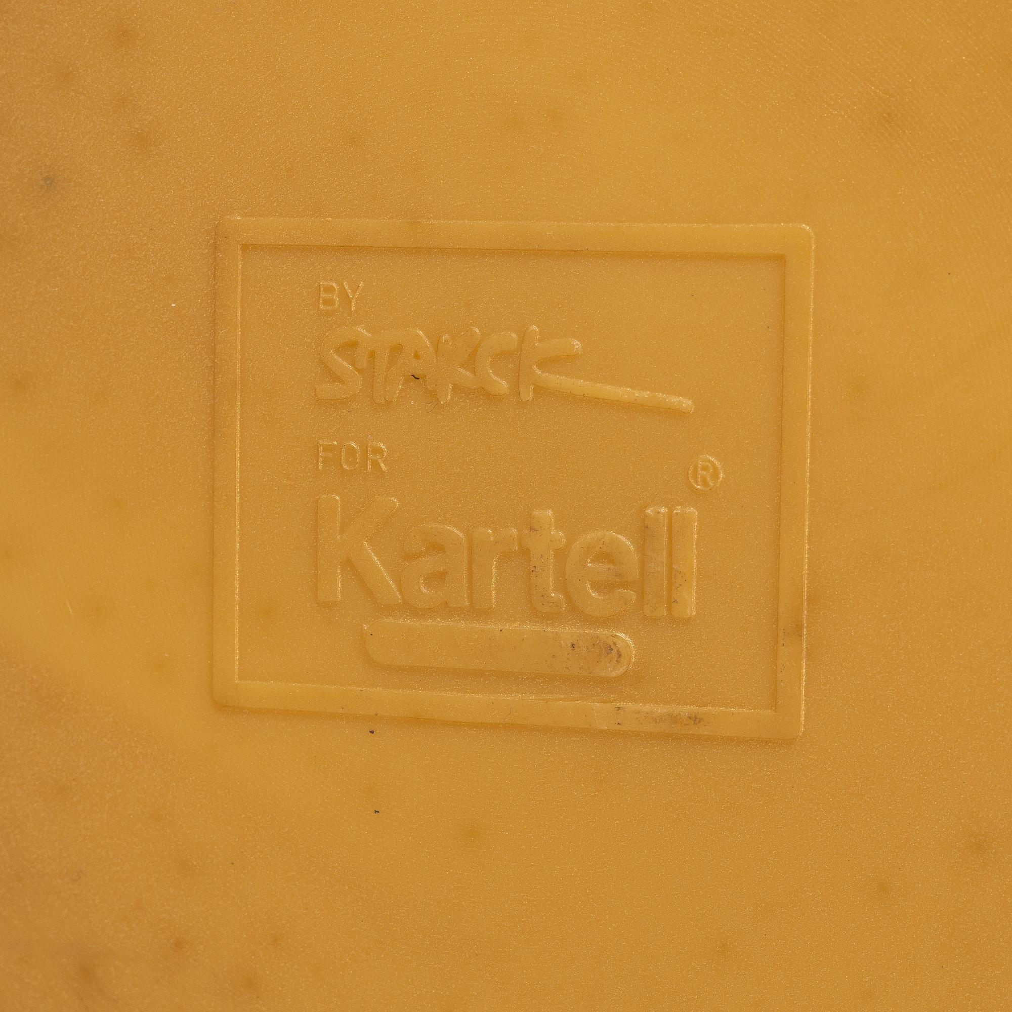 Philippe Starck, pall/sidobord, "Napoleon", Kartell.