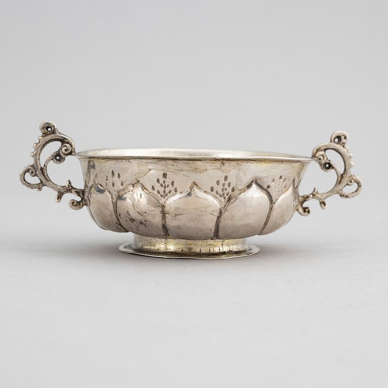 Johan Wallman, brännvinskål, silver, barock, Varberg 1719.