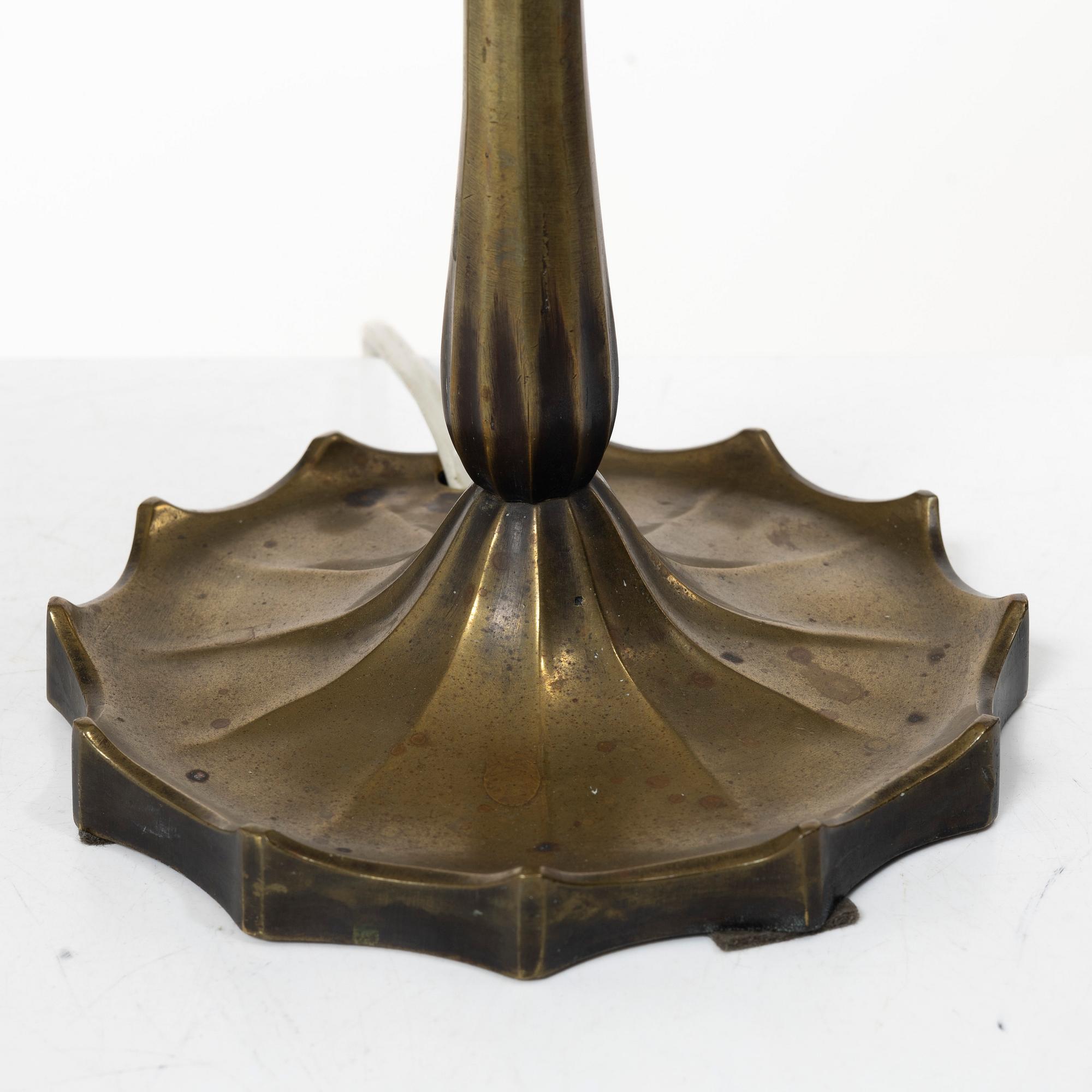 A table lamp, first half of the 20th century.
