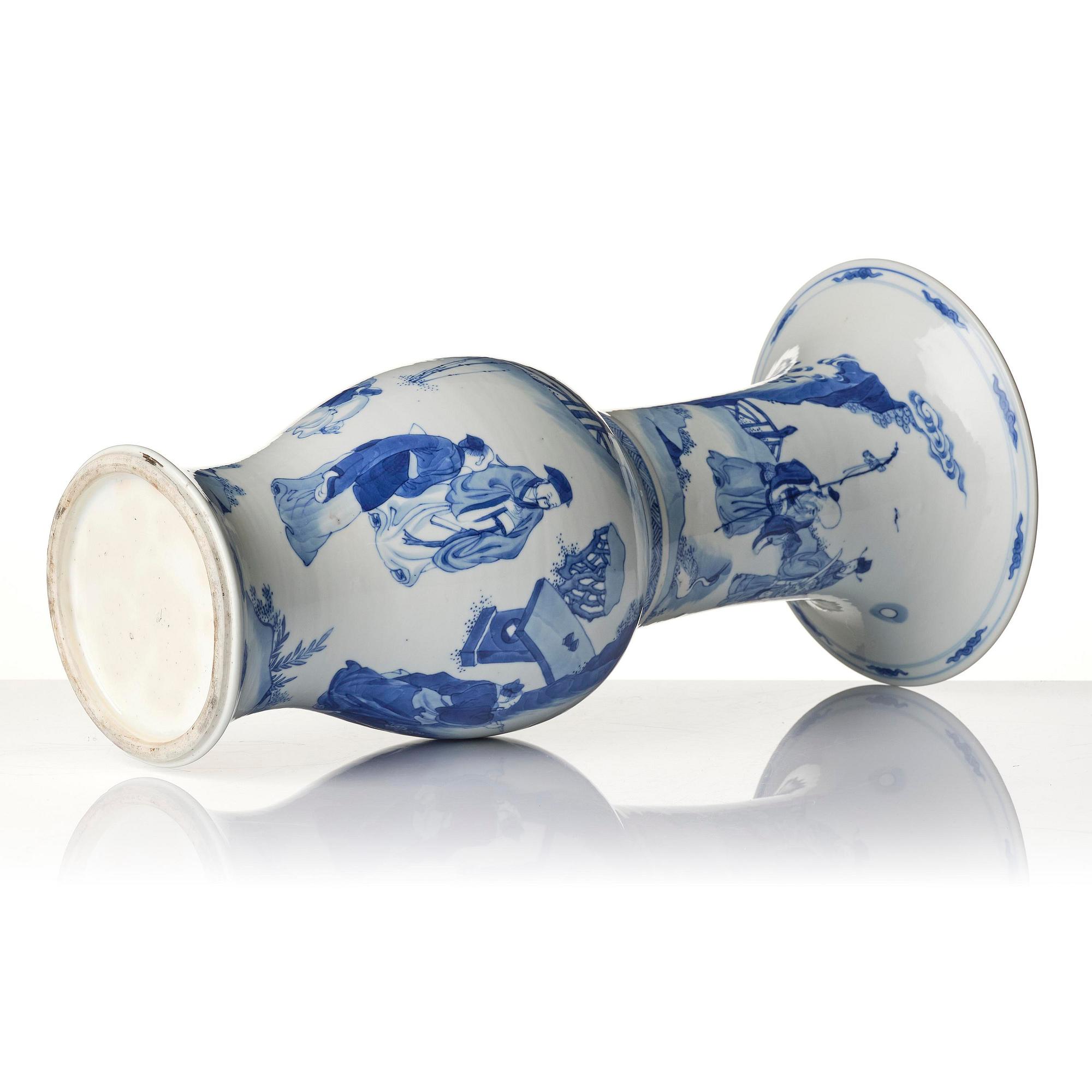 A large blue and white 'figural' yenyen vase, Qing dynasty, Kangxi (1662-1722).