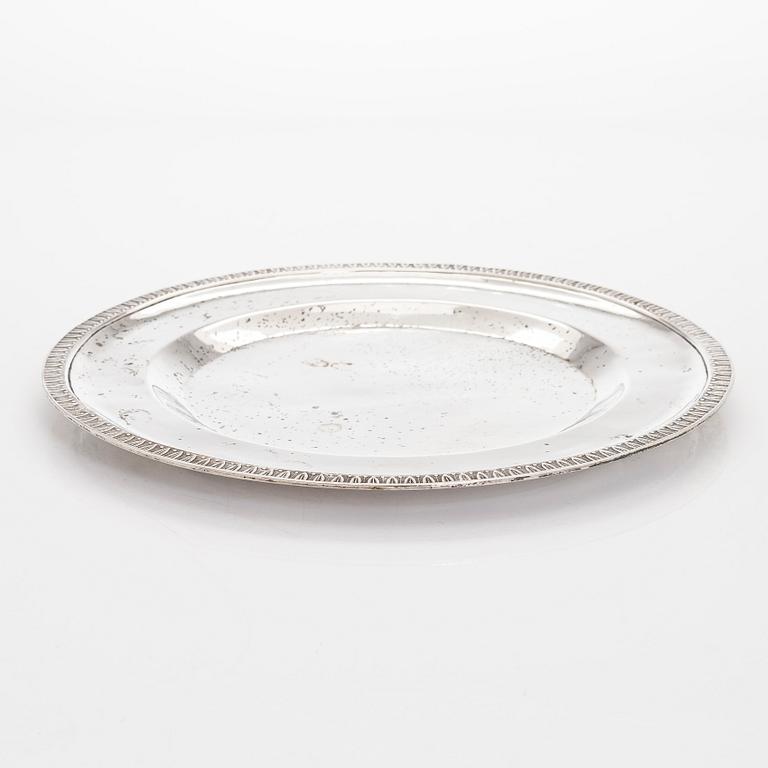 A Polish silver dish, Warsaw, maker's mark KG, 1920-63.