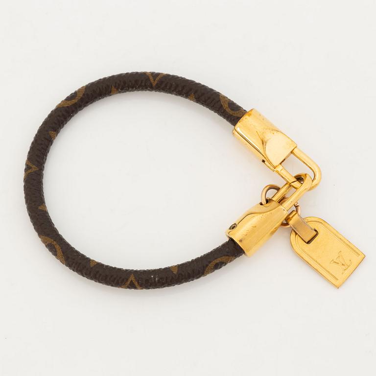 Louis Vuitton armband.