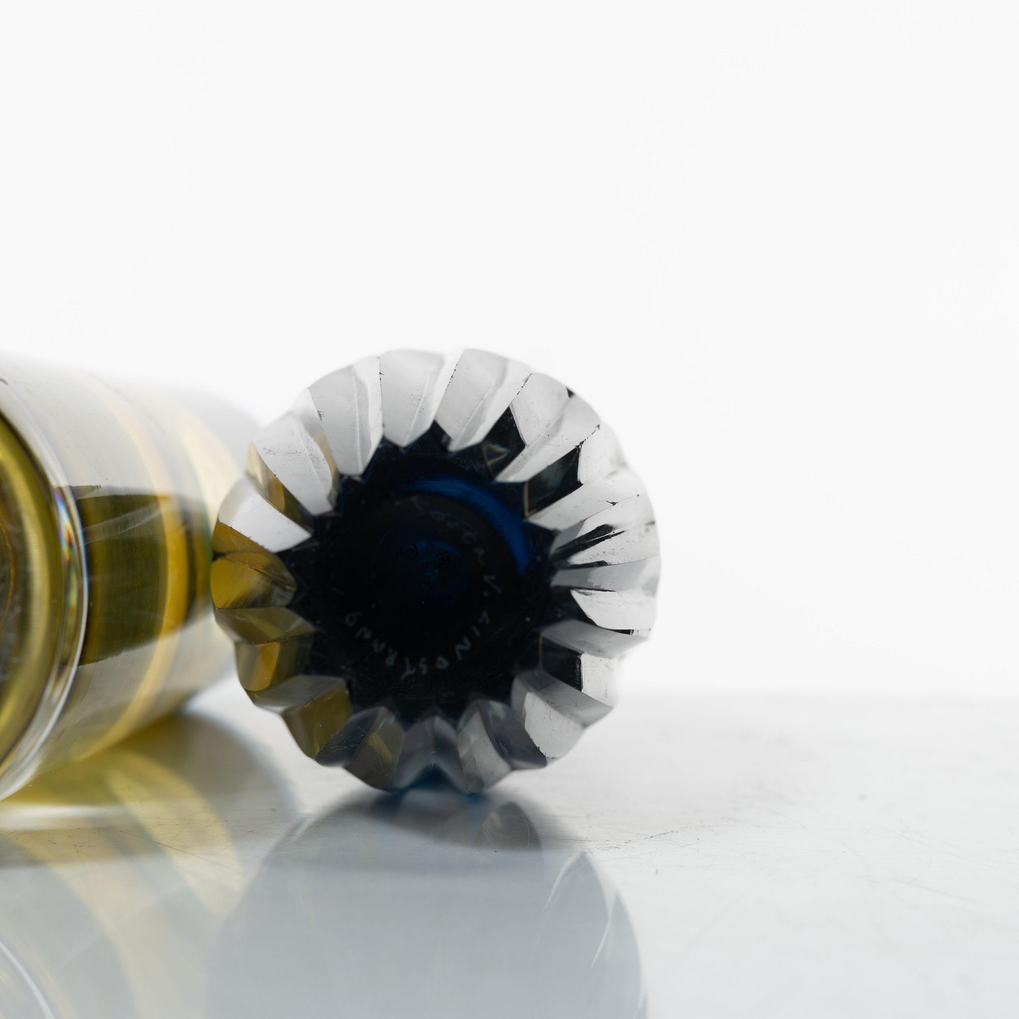 Vicke Lindstrand, four vases, Kosta, mid-20th century.