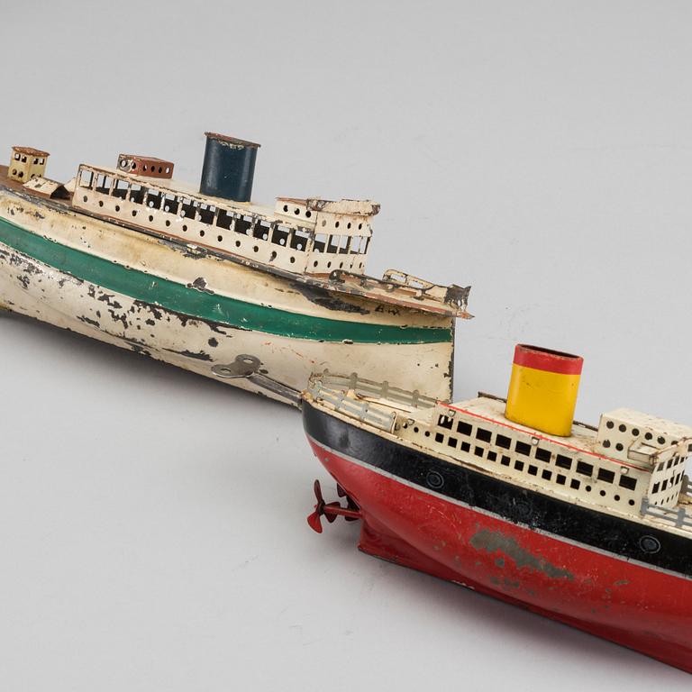 LEKSAKSBÅTAR, 2 st, plåt, Fleischmann, Tyskland 1930-tal.