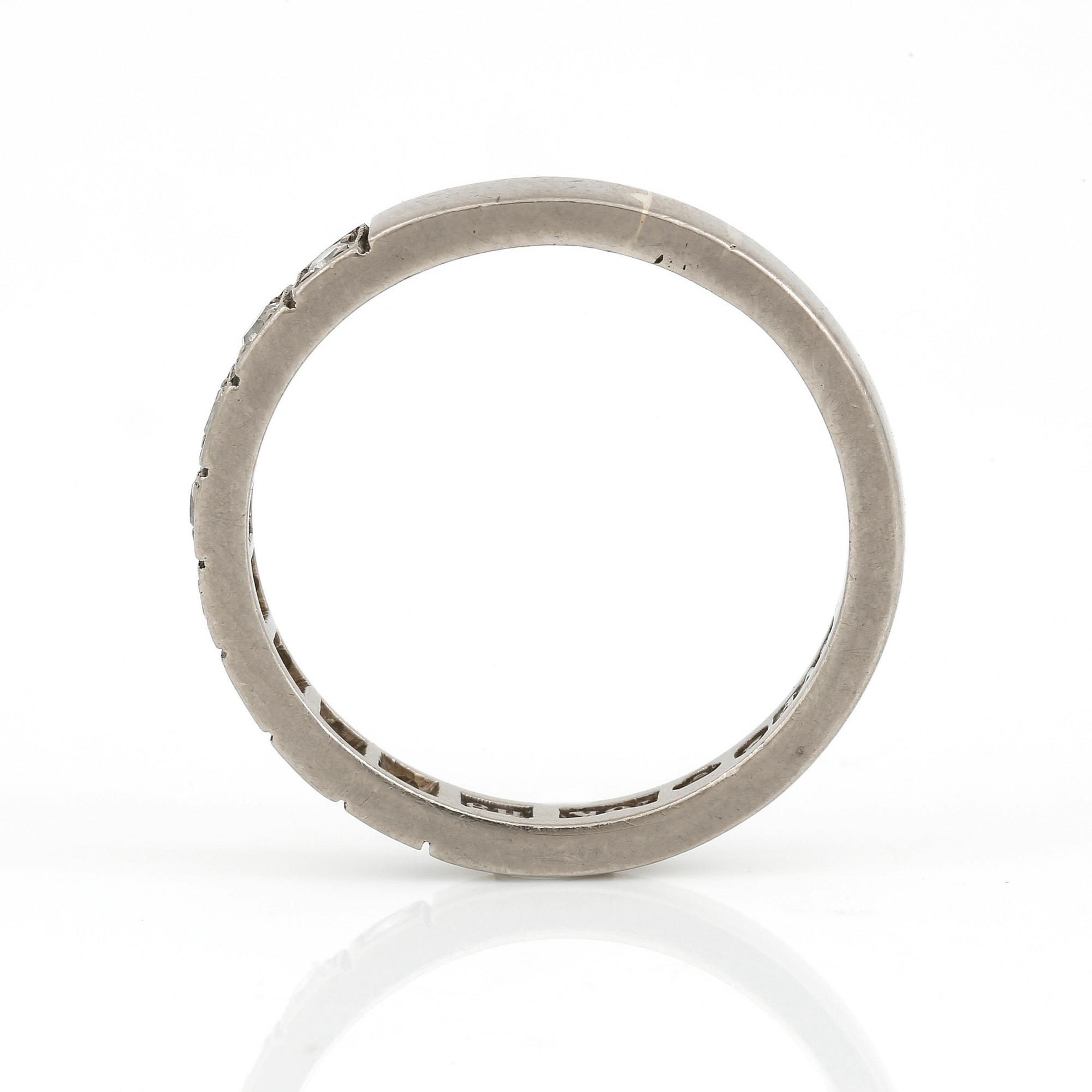 HALVALLIANSRING, med diamanter, totalt ca 0,18 ct, Fors Haldor Vidar, Stockholm, 1958, 18K vitguld.