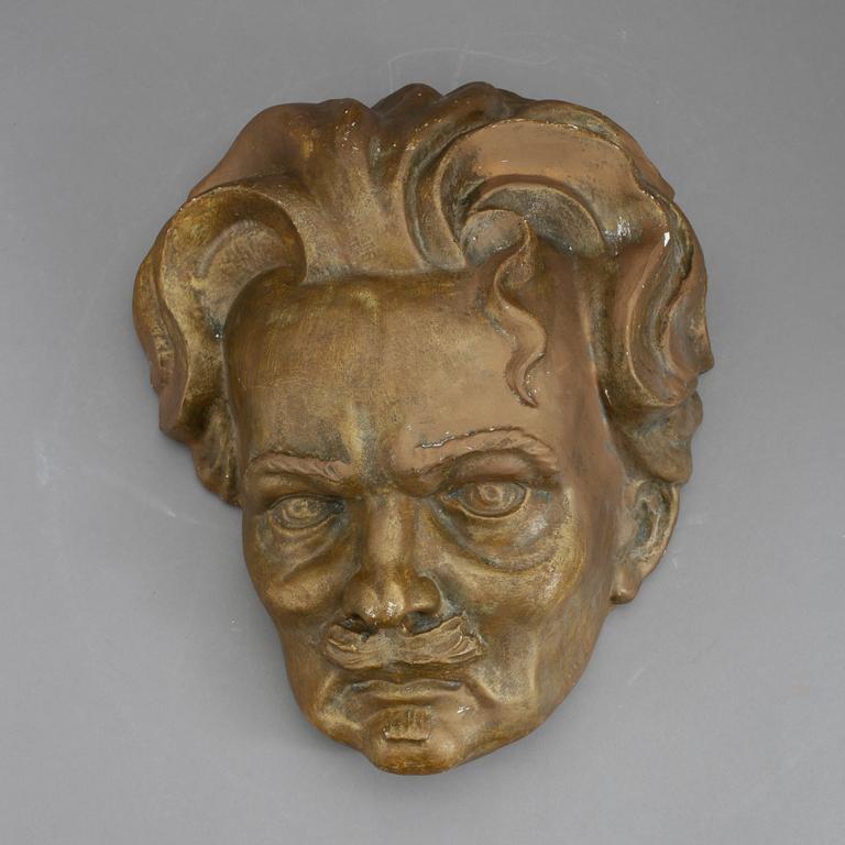 MASK, föreställande August Strindberg, patinerad gips. Signerad Sten Ericson 4/2-30.