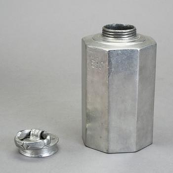 PRISMAFLASKA, tenn, troligen Erik Wikgren, Nyköping, 1815.