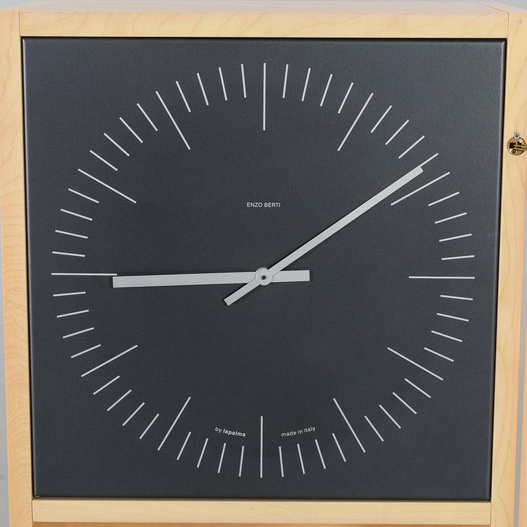 An Enzo Berti 21th century Lapalma wall clock.