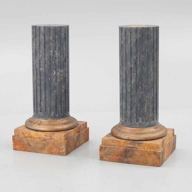 Columns, a pair, first half of the 20th century.