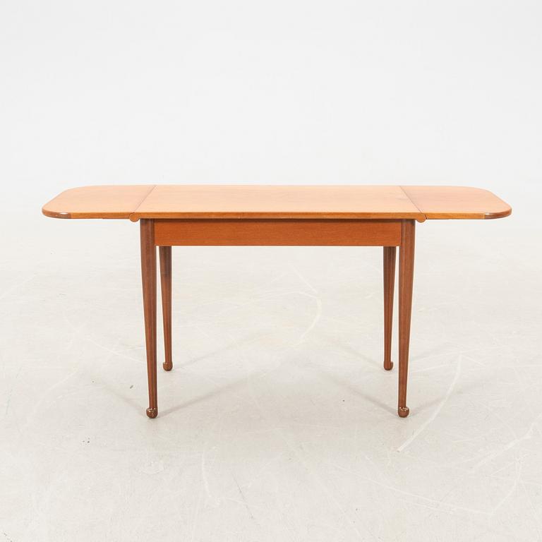 Josef Frank, drop-leaf table, model B 1007, Svenskt Tenn, circa 1940.