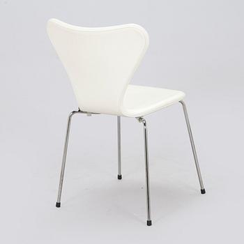 Arne Jacobsen, tuoli, "Seiska", Fritz Hansen, Tanska, 2015.