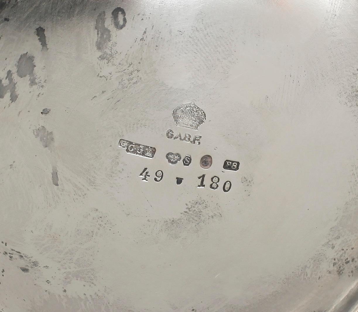 VASER, 3 delar, silver, Cg Hallberg, Stockholm, 1928. Totalvikt ca1175g.