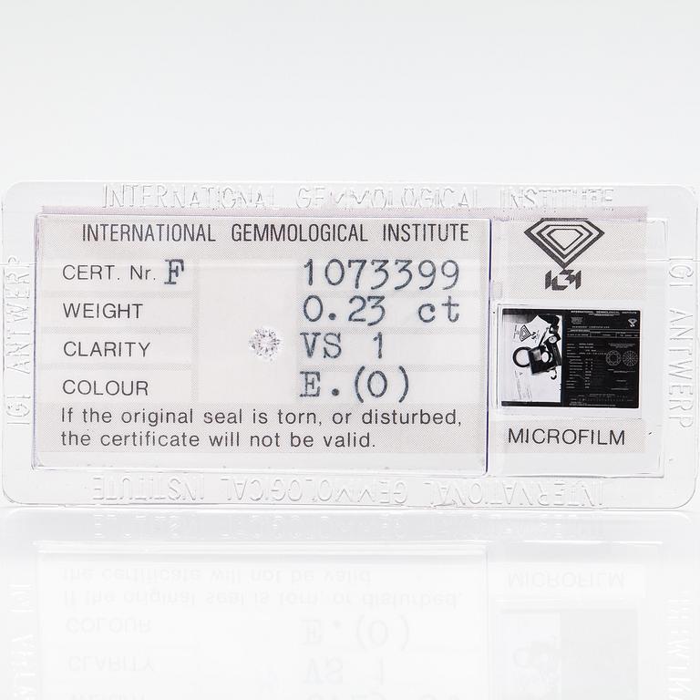 TIMANTTI, 0.23 ct. IGI-todistuksella.
