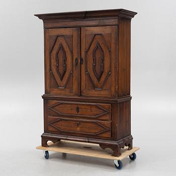 Skåp, Barock, 1700-talets första hälft.