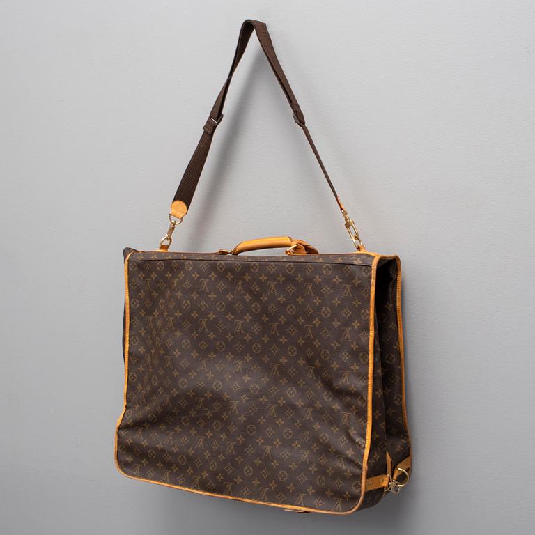 LOUIS VUITTON,