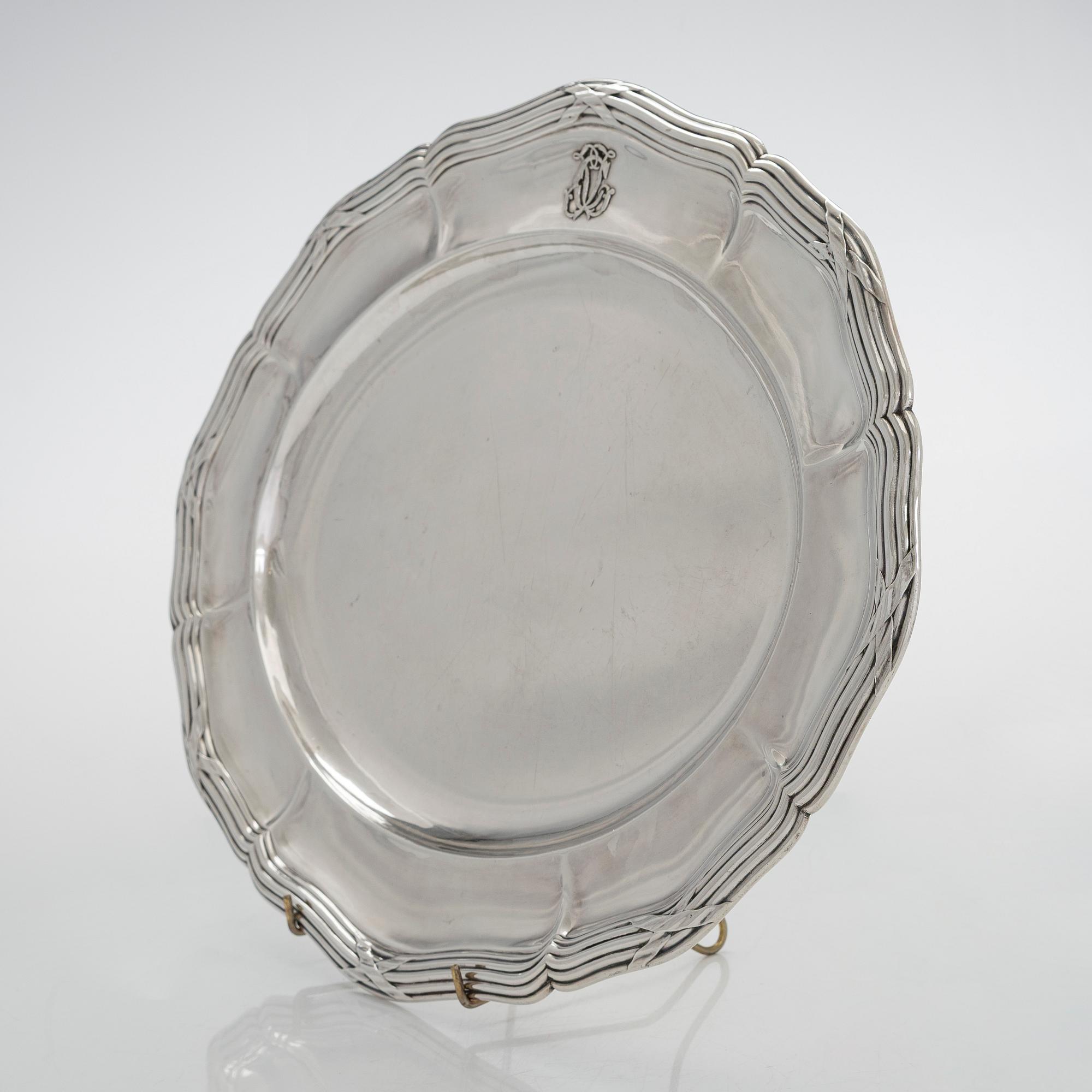 Tarjoiluvati, Odiot, Pariisi, 1800-luvun loppupuoli.