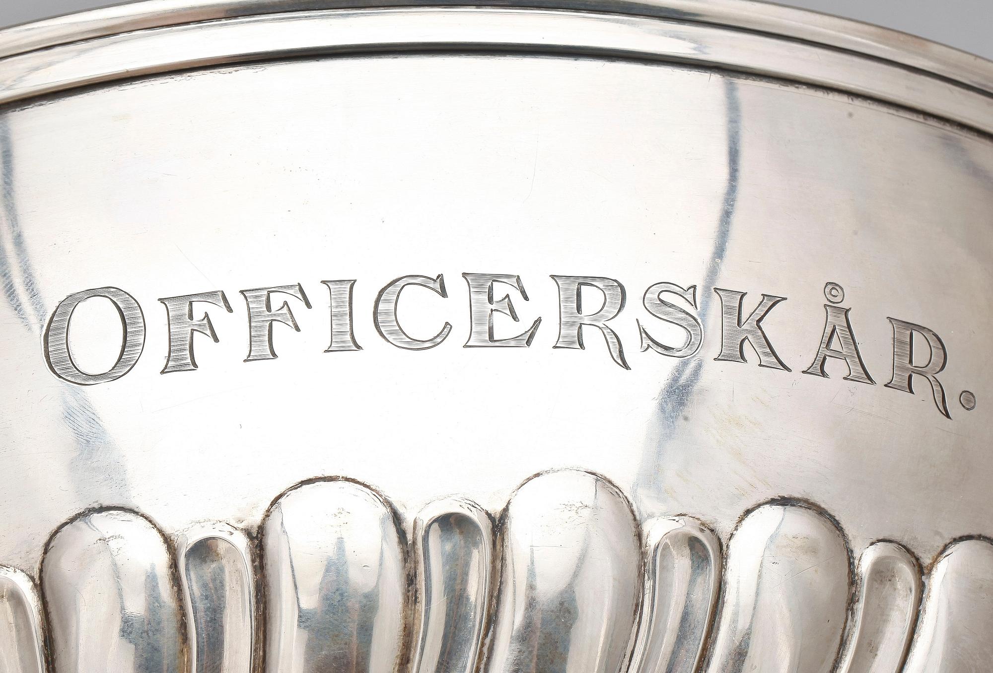 SILVERSKÅL, C.G.Hallberg, Stockholm, 1910. Totalvikt ca 728g.