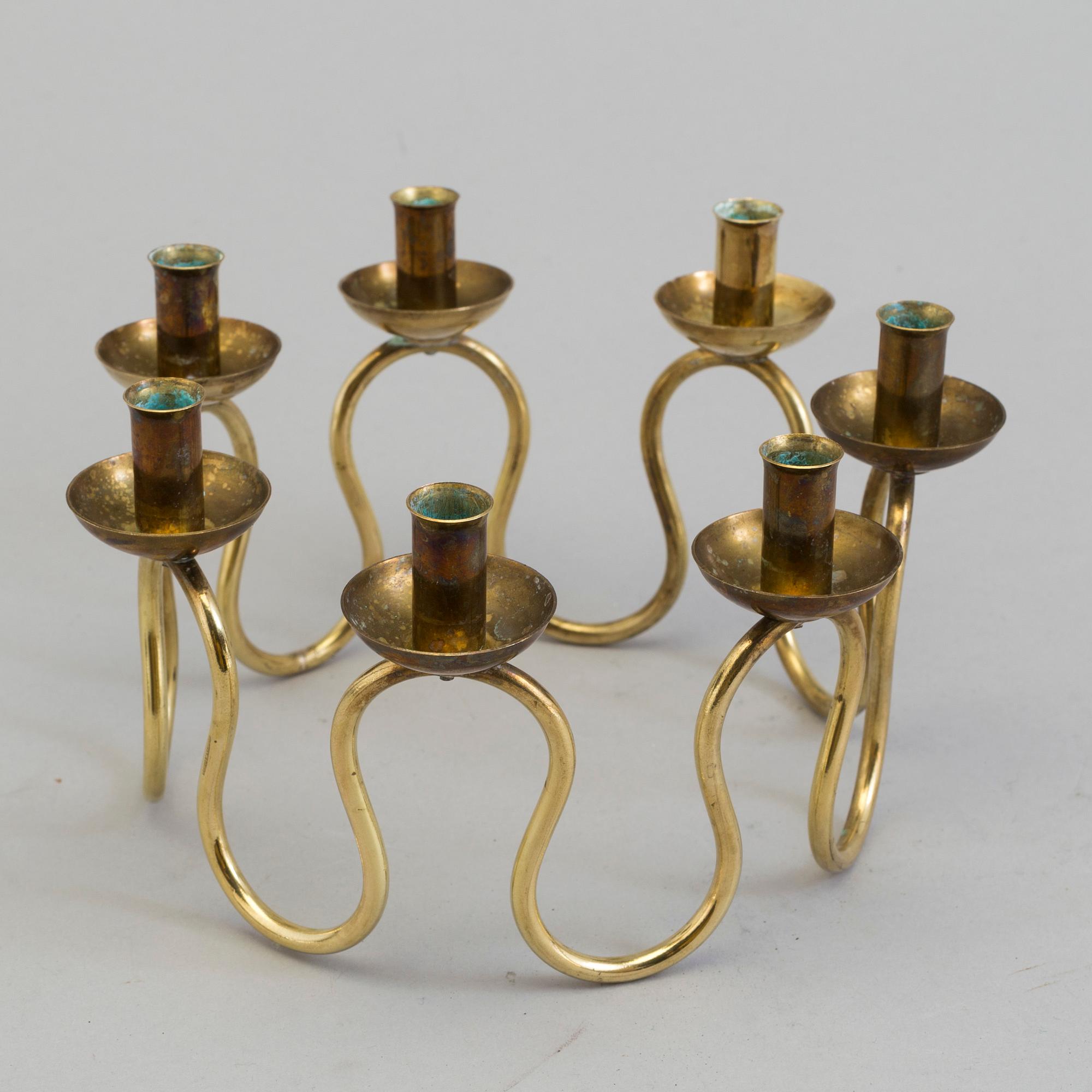 LARS HOLMSTRÖM, ljusstake, mässing, Firma Svenskt Tenn, 1900-talets andra hälft.