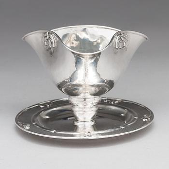 Georg Jensen, såsskål, silver, design nr 328, Köpenhamn 1919. Svenska kontrollstämplar GABF.