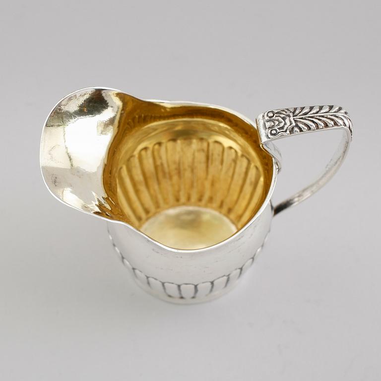 GRÄDDKANNA, silver, Gustaf Folcker, Stockholm 1834. Vikt ca 81 gram.