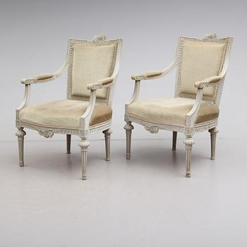 KARMSTOLAR, 1 par, gustaviansk stil, 1900-talets första hälft.