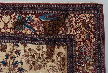 A RUG, a semi-antique Esfahan probably, figural, ca 214,5 x 137,5 cm.