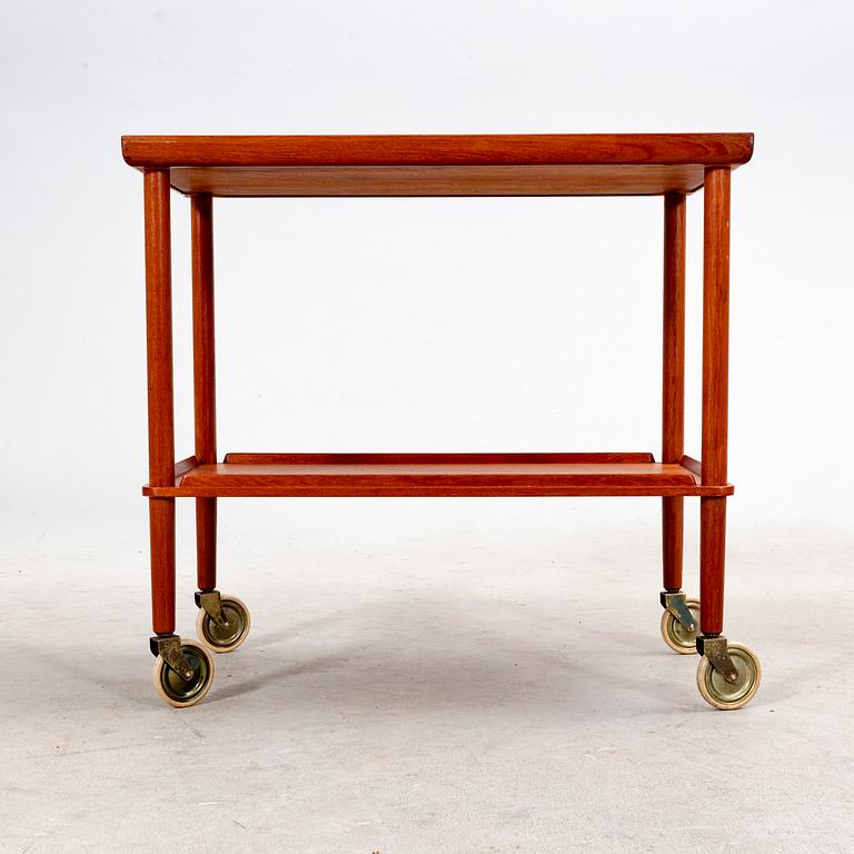A mahogany 1950/60s serving trolley.