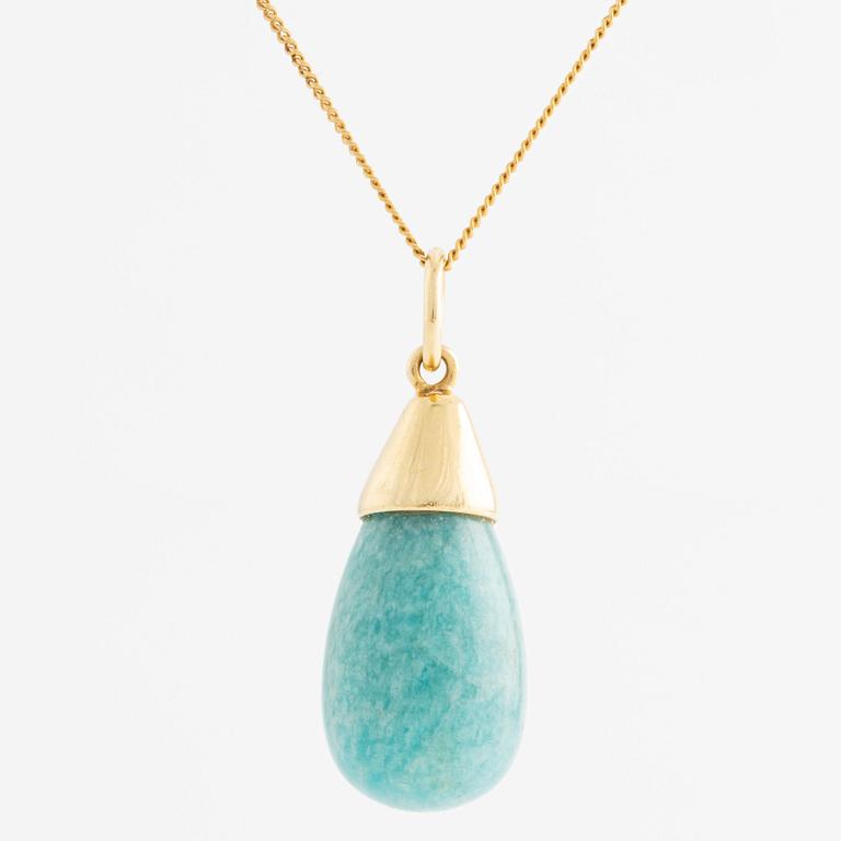 Hängsmycke med amazonit.