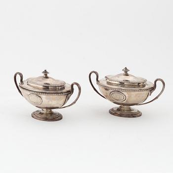 Digby Scott & Benjamin Smith I, a pair of silver tureens, London, England, 1781.