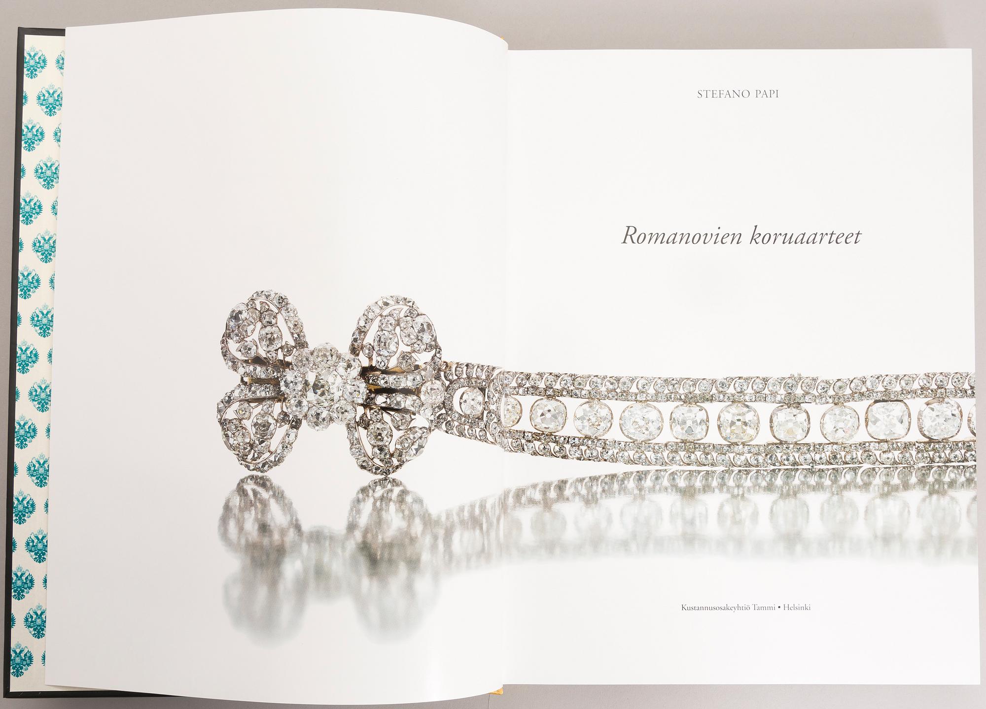 STEFANO PAPI, BOK, "Romanovien koruarteet" Kustannusosakeyhtiö Tammi Helsingfors 2010. Numrerat verk 1157/ 1950.