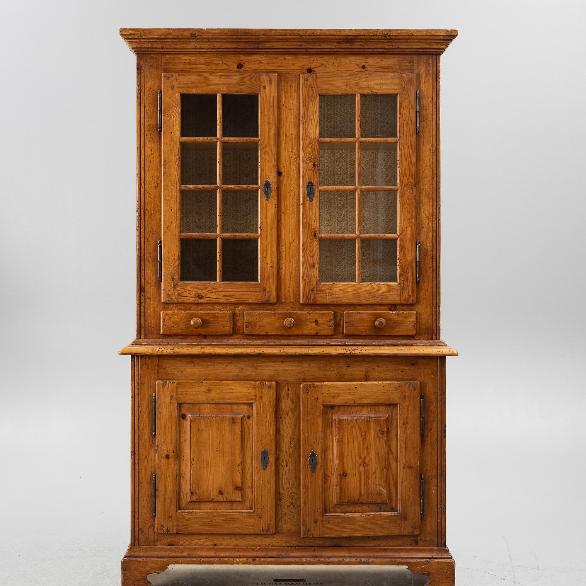 Display cabinet, Sweden, early 19th century.