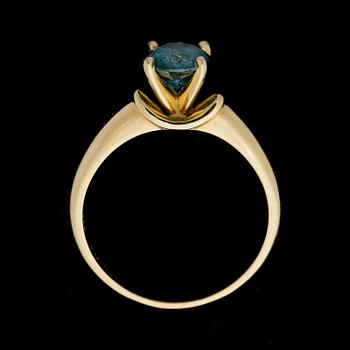 RING, 14 k guld, ca 1,36ct fancy blue brilliant. Vikt ca 3,5 gram.