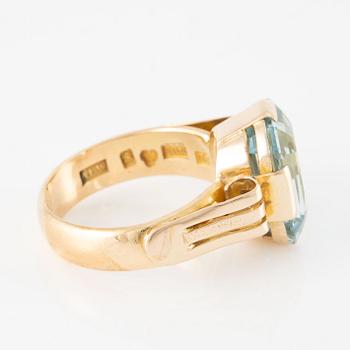 Ring, 20K gold with aquamarine.