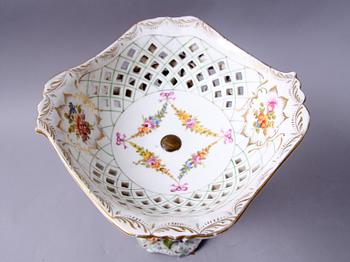 UPPSATSSKÅL, porslin, 1900-tal.