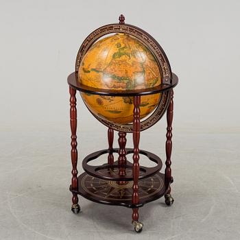 A globe shaped drinks cabinet, late 20th Century.