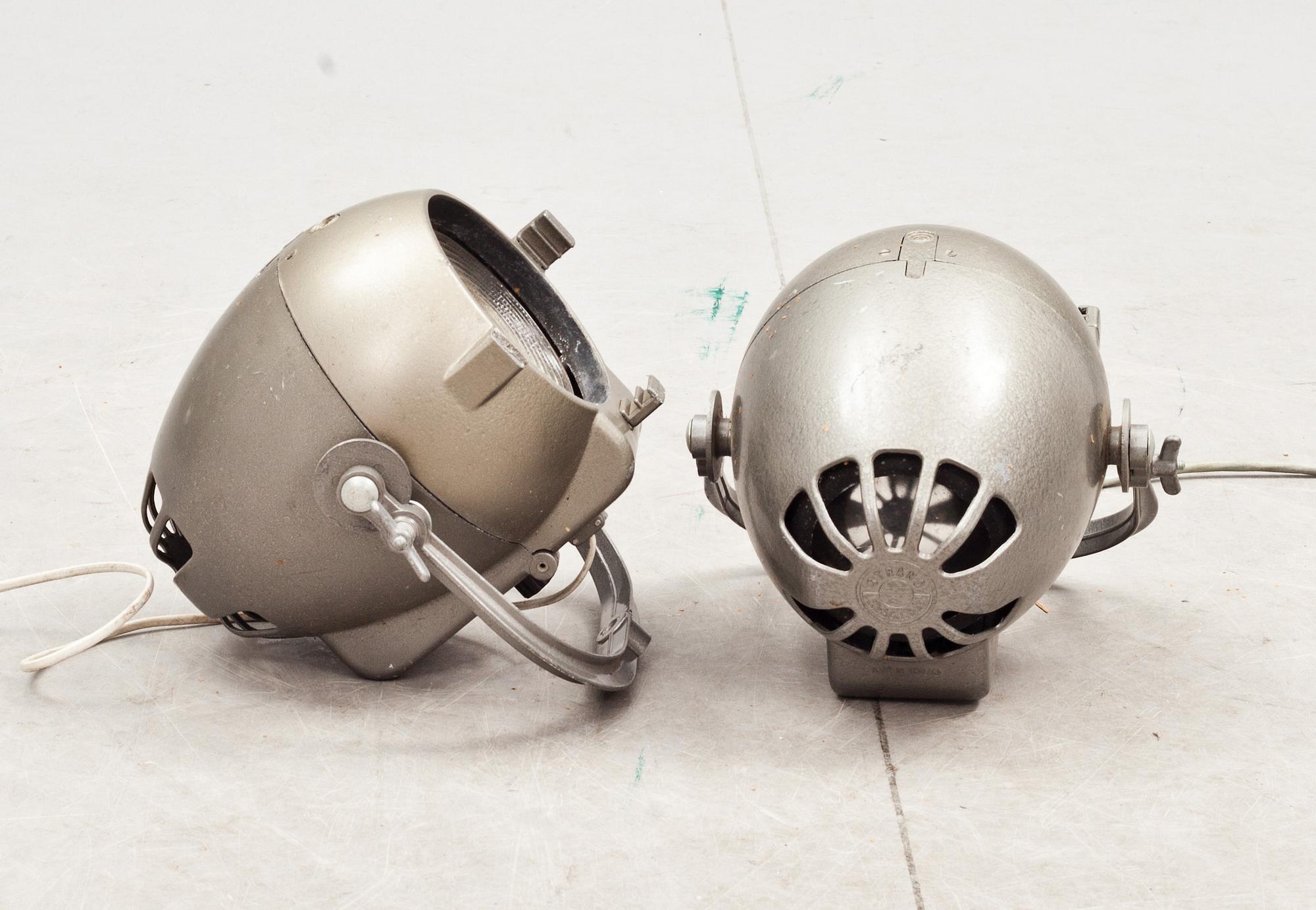 SPOTLIGTHS, 2 st, Strand Electric, England, 1900-talets andra hälft.