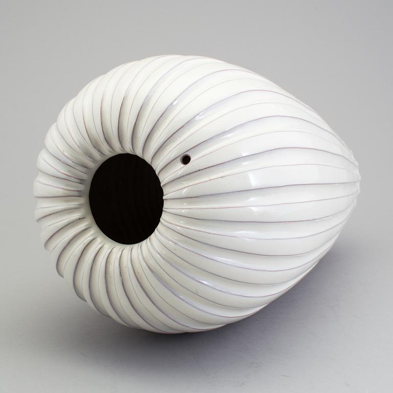 Vicke Lindstrand, a monumental earthen ware vase, Upsala Ekeby, 1944-1953 .