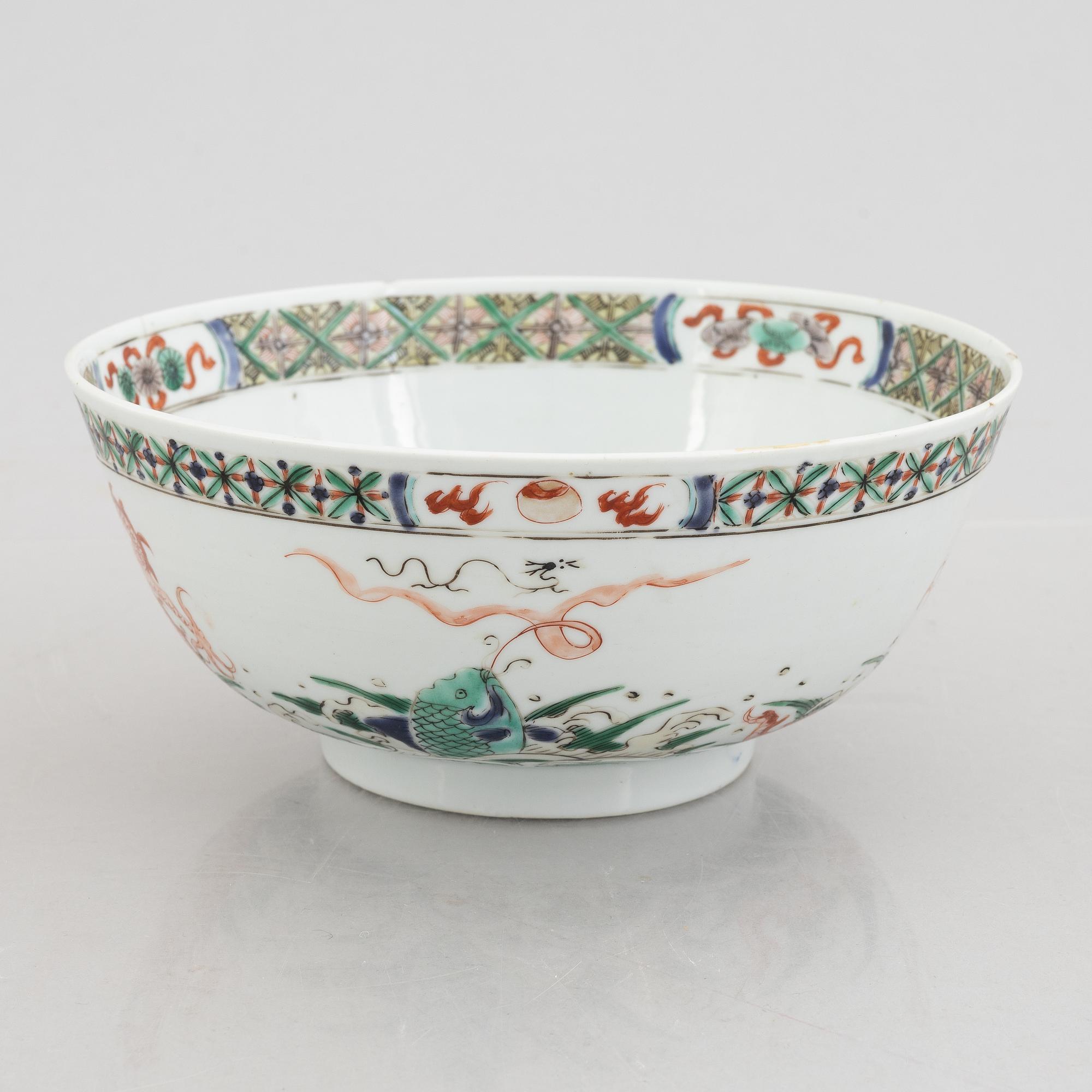 A wucai porcelain bowl, China, Qingdynasty, early 18th century.