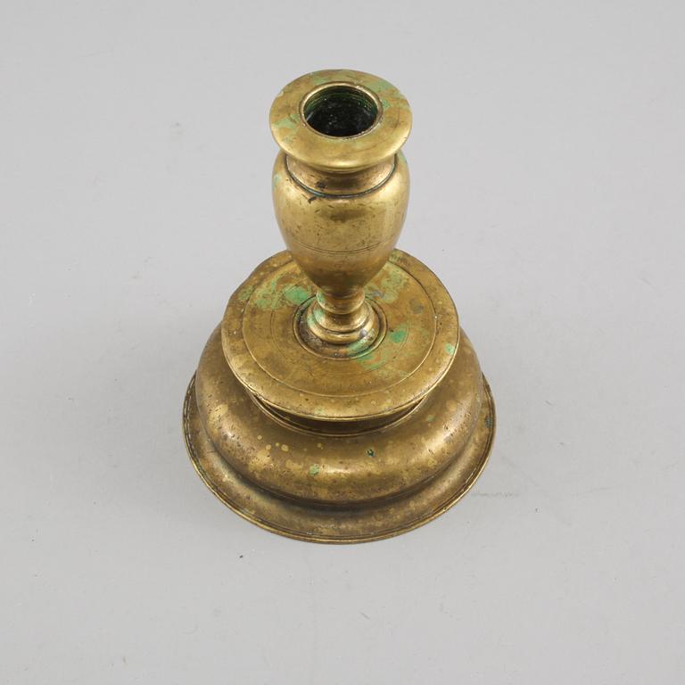 LJUSSTAKE, mässing, barock, 1700-tal.