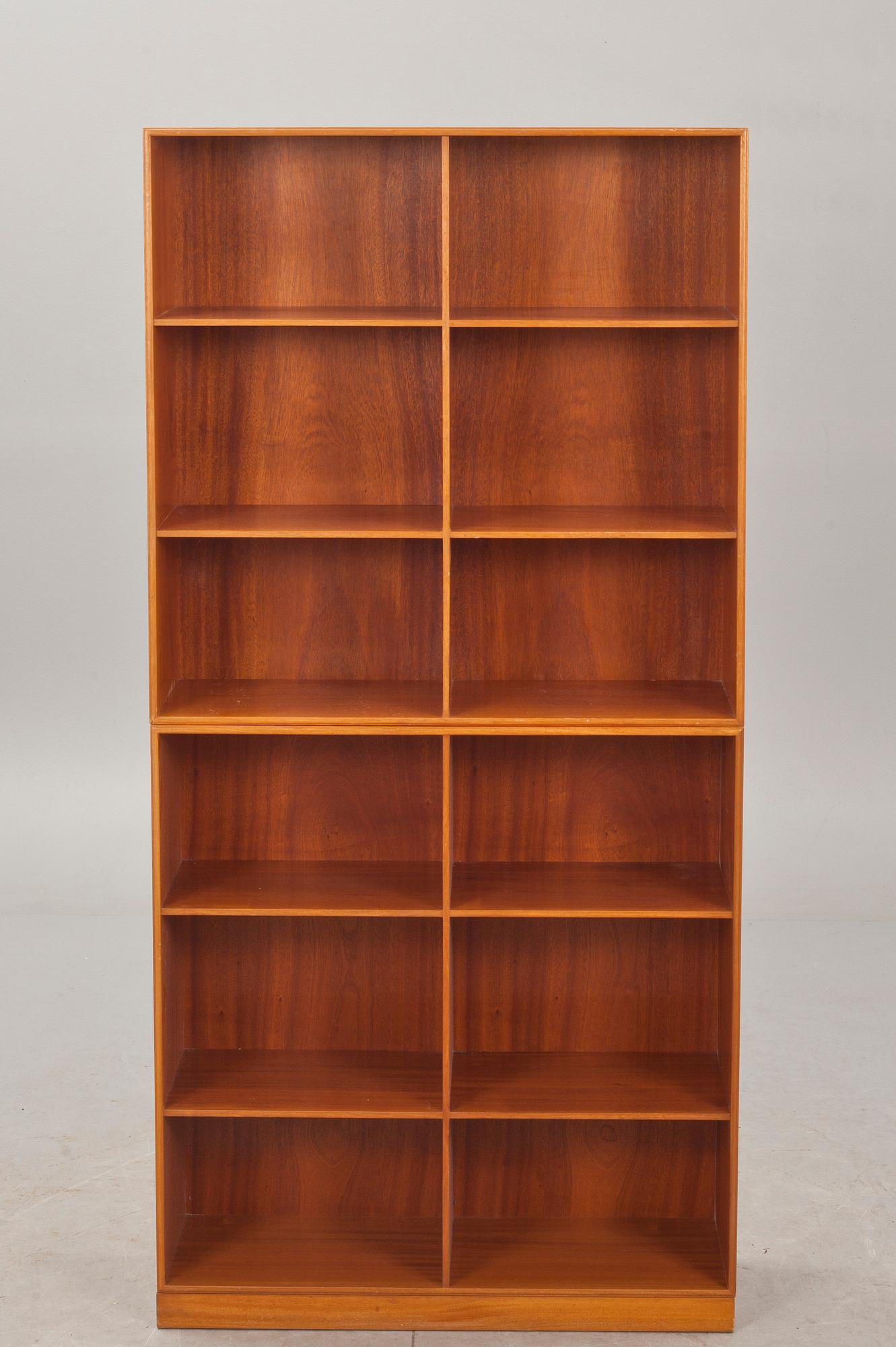 HYLLSEKTIONER, 2 st, Mogens Koch, Rud. Rasmussen, Danmark.