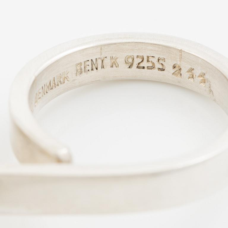 Bent Knudsen, ring, silver med rörliga kulor. Ca 1960-tal.